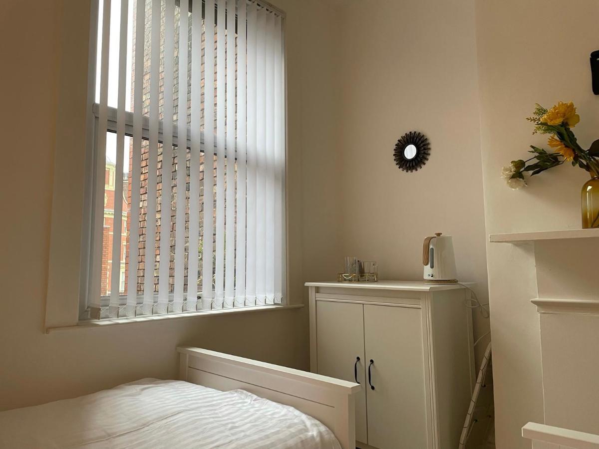 Citystays Rooms With Free Parking 利物浦 外观 照片